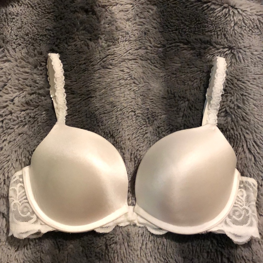 3/$20 VS PINK Push Up Bra 34C
